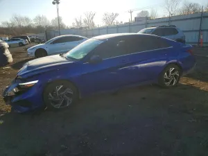 Hyundai Elantra 2.0L 4 2024