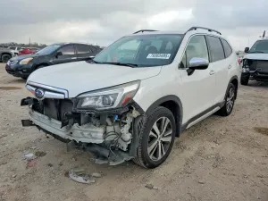 Subaru Forester 2.5L 4 2019