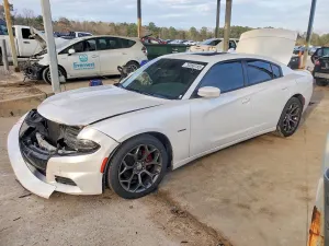 Dodge Charger 5.7L 8 2015