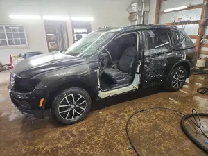 Volkswagen Tiguan 2.0L 4 2021