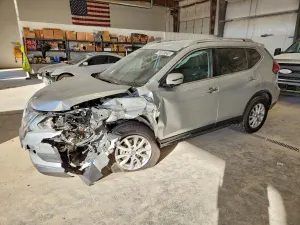 Nissan Rogue 2.5L 4 2020