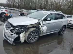 Volvo XC60 2.0L 4 2017