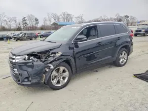 Toyota Highlander 3.5L 6 2018