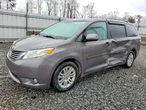 Toyota Sienna 3.5L 6 2011