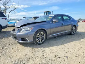 Lexus LS 4.6L 8 2015