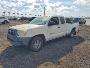 Toyota Tacoma 2.7L 4 2015