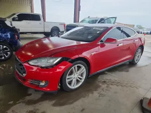 Tesla Model S 2013
