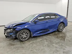 Toyota Camry 2.5L 4 2023
