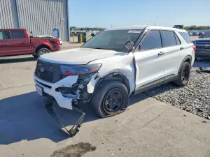 Ford Explorer 3.3L 6 2021