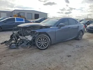 Lexus IS 2.5L 6 2015