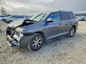 Toyota Highlander 3.5L 6 2013