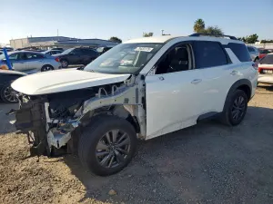 Nissan Pathfinder 3.5L 6 2023