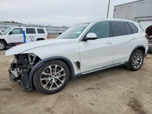 BMW X5 3.0L 6 2024