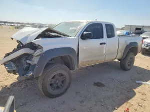 Toyota Tacoma 2.7L 4 2019
