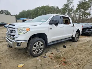 Toyota Tundra 5.7L 8 2014