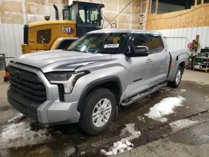 Toyota Tundra 3.4L 6 2023