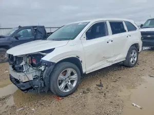 Toyota Highlander 3.5L 6 2014