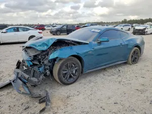 Ford Mustang 5.0L 8 2026