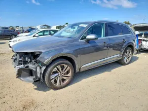 Audi Q7 3.0L 6 2021