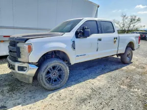 Ford F-350 6.7L 8 2017