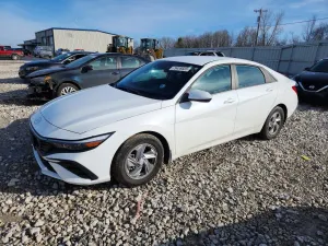 Hyundai Elantra 2.0L 4 2024
