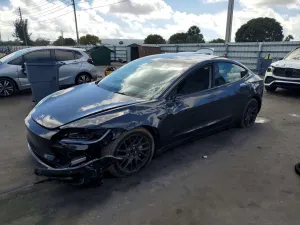 Tesla Model 3 2024