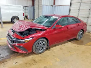 Hyundai Elantra 2.0L 4 2024