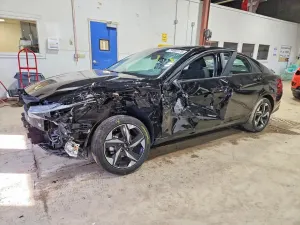 Hyundai Elantra 2.0L 4 2023