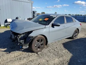 Hyundai Elantra 2.0L 4 2023