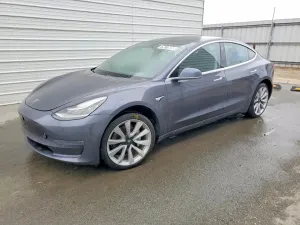 Tesla Model 3 2018