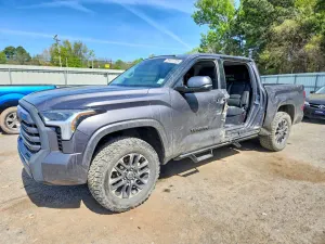 Toyota Tundra 3.4L 6 2022