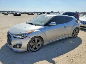 Hyundai Veloster 1.6L 4 2013