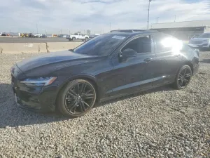 Volvo S60 2.0L 4 2024