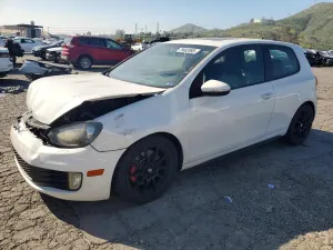 Volkswagen Golf 2.0L 4 2011