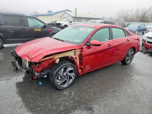 Hyundai Elantra 2.0L 4 2024