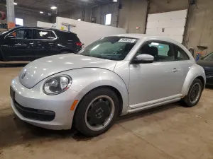 Volkswagen Beetle 2.5L 5 2013