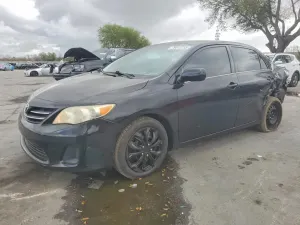 Toyota Corolla 1.8L 4 2013