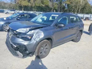 Volkswagen Taos 1.5L 4 2025