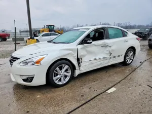 Nissan Altima 2.5L 4 2015