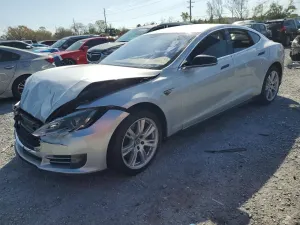 Tesla Model S 2014