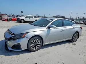 Nissan Altima 2.5L 4 2023