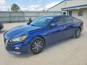 Nissan Altima 2.5L 4 2020