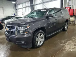 Chevrolet Suburban 5.3L 8 2016