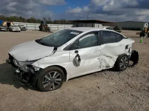 Nissan Versa 1.6L 4 2025