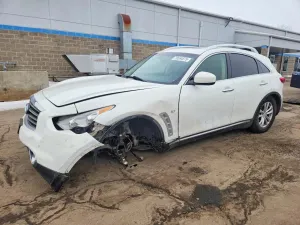 Infiniti QX70 3.7L 6 2014
