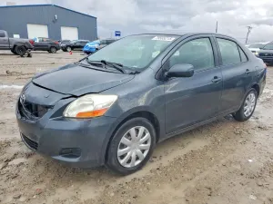 Toyota Yaris 1.5L 4 2011