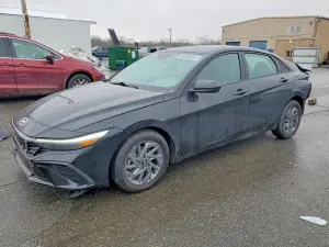 Hyundai Elantra 2.0L 4 2024