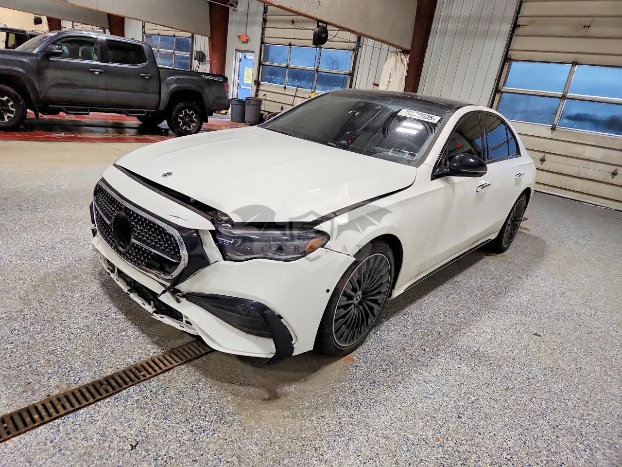Mercedes-Benz E 2.0L 4 2026