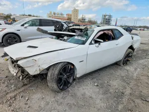 Dodge Challenger 5.7L 8 2018