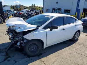 Nissan Versa 1.6L 4 2024